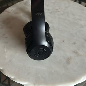 Bets Solo 3 great condition barely used.